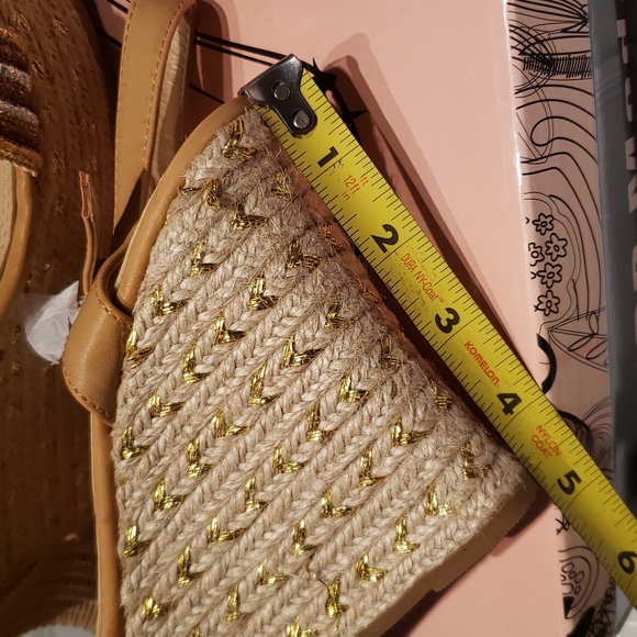 TOP Moda New ROYAL-1 Espadrille Platform Wedge Sandals Womens 10 NWT Gold Silver - Picture 15 of 15